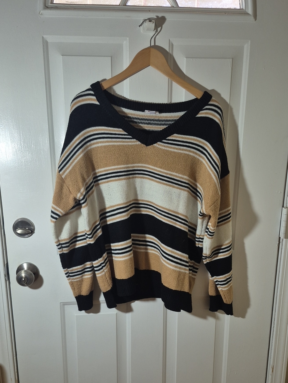 LuLaRoe Womens Striped V-Neck Sweater in Black, Cream & Tan Size L